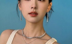 情侣晚上做运动的时候穿什么衣服